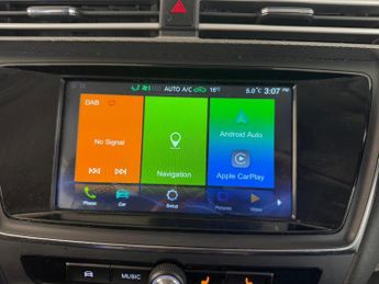 MG MG5 61.1kWh Exclusive Long Range Auto 5dr