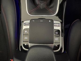 Mercedes-Benz A Class 1.3 A200 AMG Line (Premium 2) Euro 6 (s/s) 5dr
