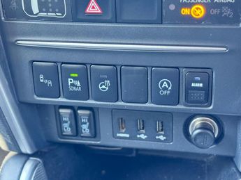 Mitsubishi L200 2.2 DI-D DC Barbarian X Auto 4WD Euro 6 (s/s) 4dr
