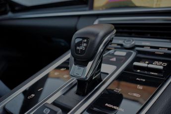 Porsche Panamera 2.9 V6 E-Hybrid 17.9kWh 4 Platinum Edition Saloon PDK 4WD Euro 6