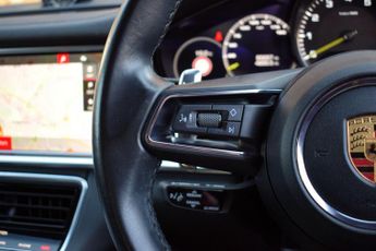 Porsche Panamera 2.9 V6 E-Hybrid 17.9kWh 4 Platinum Edition Saloon PDK 4WD Euro 6