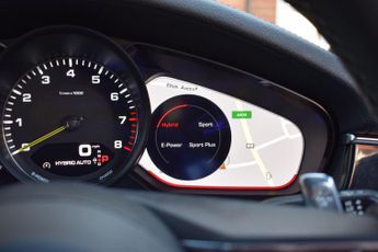 Porsche Panamera 2.9 V6 E-Hybrid 17.9kWh 4 Platinum Edition Saloon PDK 4WD Euro 6