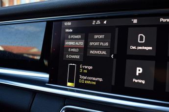 Porsche Panamera 2.9 V6 E-Hybrid 17.9kWh 4 Platinum Edition Saloon PDK 4WD Euro 6