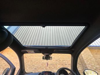 Fiat 500 1.0 MHEV Lounge Euro 6 (s/s) 3dr