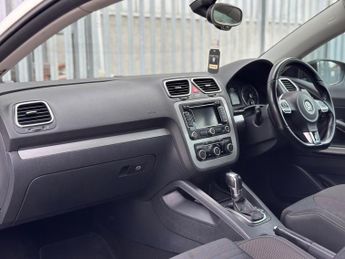 Volkswagen Scirocco 1.4 TSI DSG Euro 5 3dr (Nav)