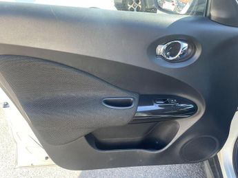Nissan Juke 1.6 Acenta Premium XTRON Euro 5 5dr