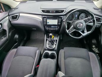 Nissan Qashqai 1.2 DIG-T N-Connecta XTRON Euro 6 (s/s) 5dr