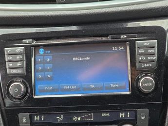 Nissan Qashqai 1.2 DIG-T N-Connecta XTRON Euro 6 (s/s) 5dr