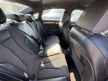 Audi A3 2.0 TDI 35 S line S Tronic Euro 6 (s/s) 4dr