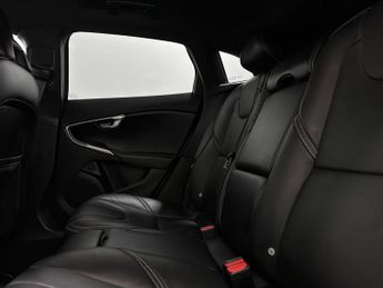 Volvo V40 2.0 D4 R-Design Pro Auto Euro 6 (s/s) 5dr