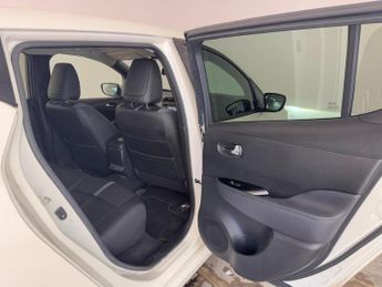 Nissan Leaf 39kWh Tekna Auto 5dr