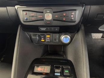 Nissan Leaf 39kWh Tekna Auto 5dr