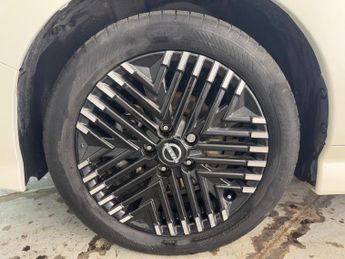 Nissan Leaf 39kWh Tekna Auto 5dr