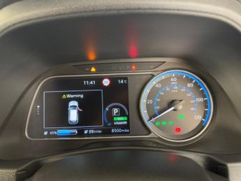Nissan Leaf 39kWh Tekna Auto 5dr