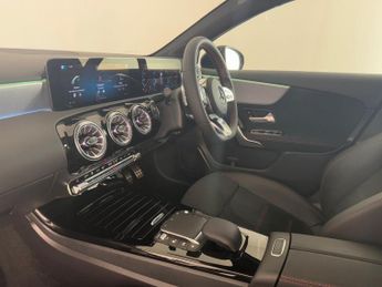 Mercedes-Benz A Class 1.3 A180 AMG Line (Premium) 7G-DCT Euro 6 (s/s) 5dr