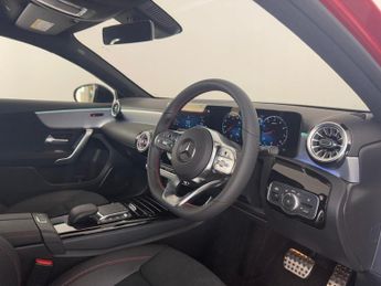 Mercedes-Benz A Class 1.3 A180 AMG Line (Premium) 7G-DCT Euro 6 (s/s) 5dr