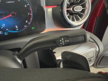 Mercedes-Benz A Class 1.3 A180 AMG Line (Premium) 7G-DCT Euro 6 (s/s) 5dr