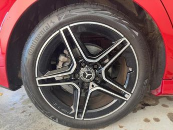 Mercedes-Benz A Class 1.3 A180 AMG Line (Premium) 7G-DCT Euro 6 (s/s) 5dr