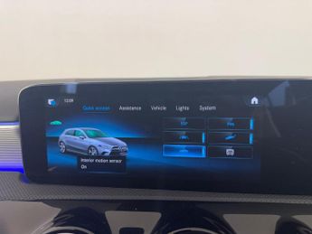 Mercedes-Benz A Class 1.3 A180 AMG Line (Premium) 7G-DCT Euro 6 (s/s) 5dr
