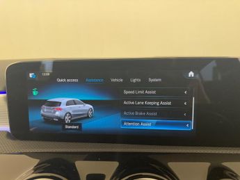 Mercedes-Benz A Class 1.3 A180 AMG Line (Premium) 7G-DCT Euro 6 (s/s) 5dr