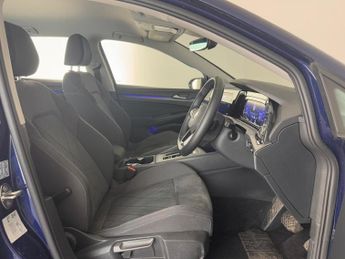 Volkswagen Golf 1.5 eTSI MHEV Style DSG Euro 6 (s/s) 5dr