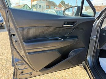 Toyota C-HR 1.8 VVT-h Icon CVT Euro 6 (s/s) 5dr