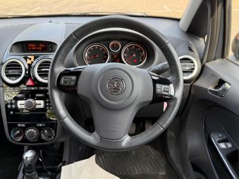 Vauxhall Corsa 1.4i 16v SE 5dr (a/c)