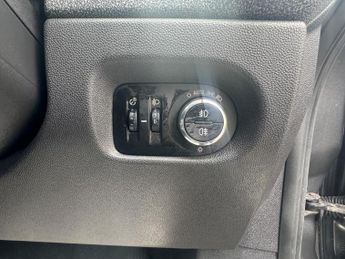 Vauxhall Corsa 1.4 16V SE Auto Euro 5 5dr
