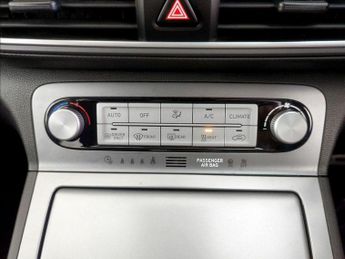 Hyundai KONA 64kWh Premium Auto 5dr (7kW Charger)
