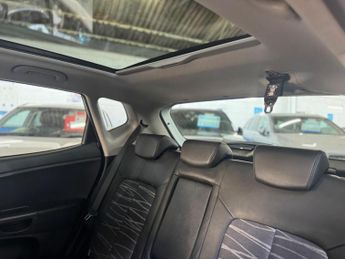 Kia Venga 1.6 3 Auto Euro 5 5dr (Sat Nav)