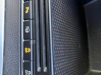 Volkswagen Tiguan 2.0 TDI BlueMotion Tech SE DSG 4WD Euro 5 (s/s) 5dr