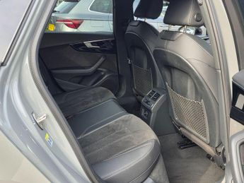 Audi A4 2.0 TDI 30 Black Edition S Tronic Euro 6 (s/s) 4dr