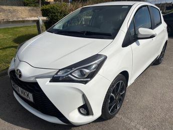 Toyota Yaris 1.5 VVT-i Design CVT Euro 6 5dr