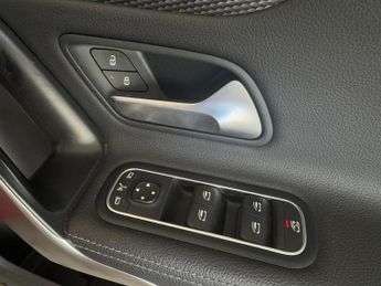 Mercedes-Benz A Class 1.3 A180 Sport Edition (Executive) 7G-DCT Euro 6 (s/s) 4dr