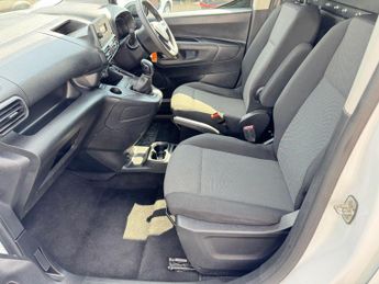 Vauxhall Combo 1.6 Turbo D 2300 Sportive L1 H1 Euro 6 (s/s) 4dr