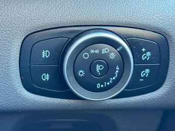 Ford Transit Custom 2.0 320 EcoBlue Trend Kombi L2 H1 Euro 6 (s/s) 5dr