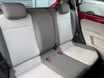 Volkswagen up! 1.0 AUTOMATIC