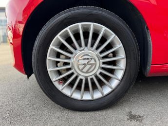 Volkswagen up! 1.0 AUTOMATIC