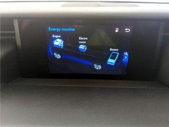 Lexus IS 2.5 300h Sport E-CVT Euro 6 (s/s) 4dr