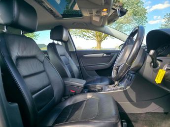 Volkswagen Passat 1.8 TSI SE DSG Euro 5 4dr
