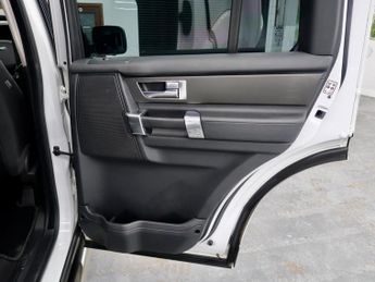 Land Rover Discovery 4 5.0 V8 AUTO MPV Petrol 7 Seat Ulez