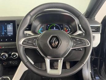Renault Clio 1.6 E-TECH Techno Auto Euro 6 (s/s) 5dr