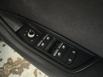 Audi A4 Avant 2.0 TDI 35 Technik S Tronic Euro 6 (s/s) 5dr