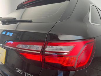 Audi A4 Avant 2.0 TDI 35 Technik S Tronic Euro 6 (s/s) 5dr