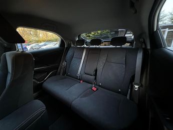 Honda Civic 1.8 i-VTEC SE Plus Auto Euro 5 5dr