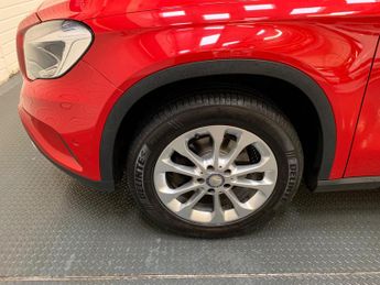 Mercedes-Benz GLA 1.6 GLA200 SE (Executive) 7G-DCT Euro 6 (s/s) 5dr