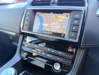 Jaguar F-PACE 2.0 D180 R-Sport Euro 6 (s/s) 5dr