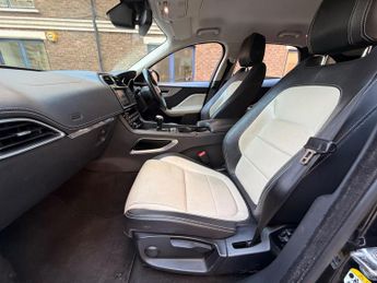 Jaguar F-PACE 2.0 D180 R-Sport Euro 6 (s/s) 5dr