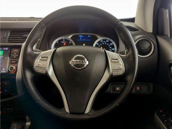 Nissan Navara 2.3 dCi N-Guard 4WD Euro 6 (s/s) 4dr