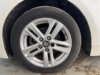 Suzuki Swace 1.8h SZ5 CVT Euro 6 (s/s) 5dr